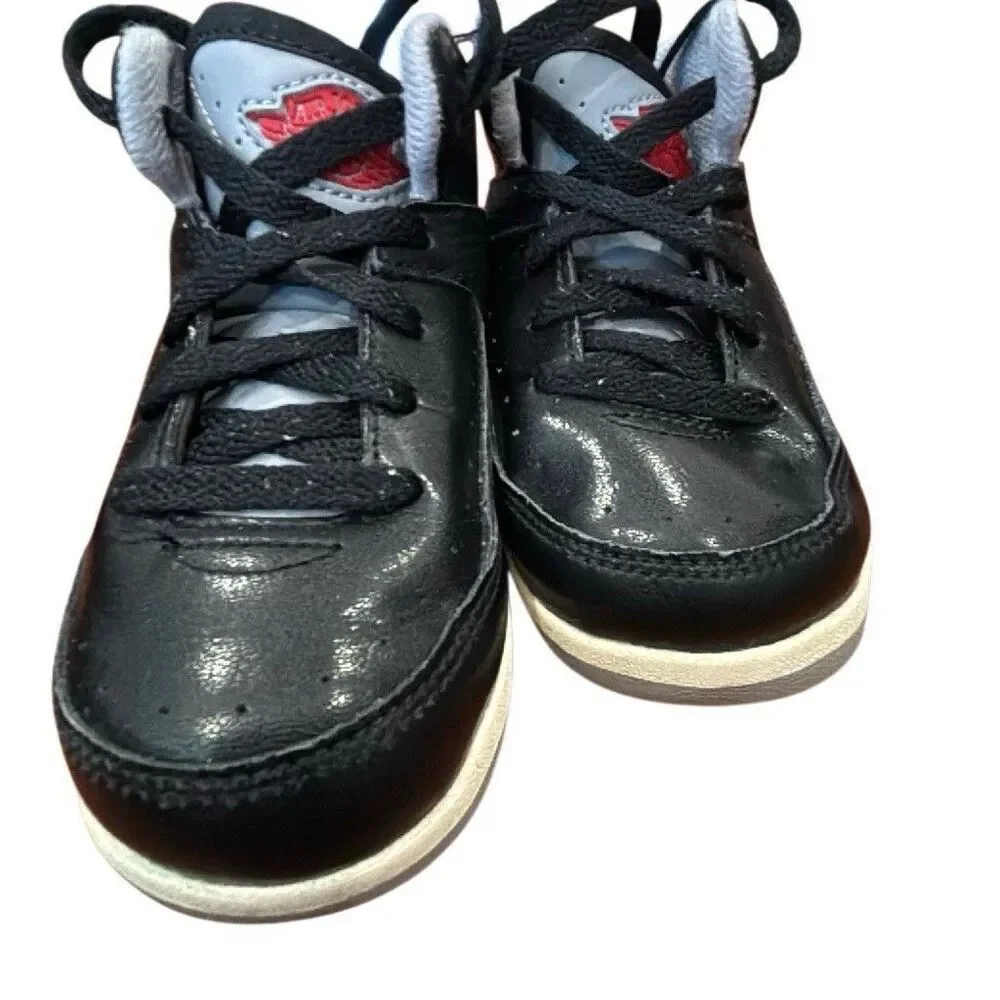 Nike Air Jordan 2 Unisex Kids Black/Gray/Red/White Leather Mid Top Sneakers 8C